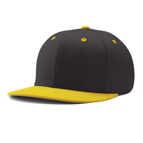 Pennant Snapback Cap black black gold